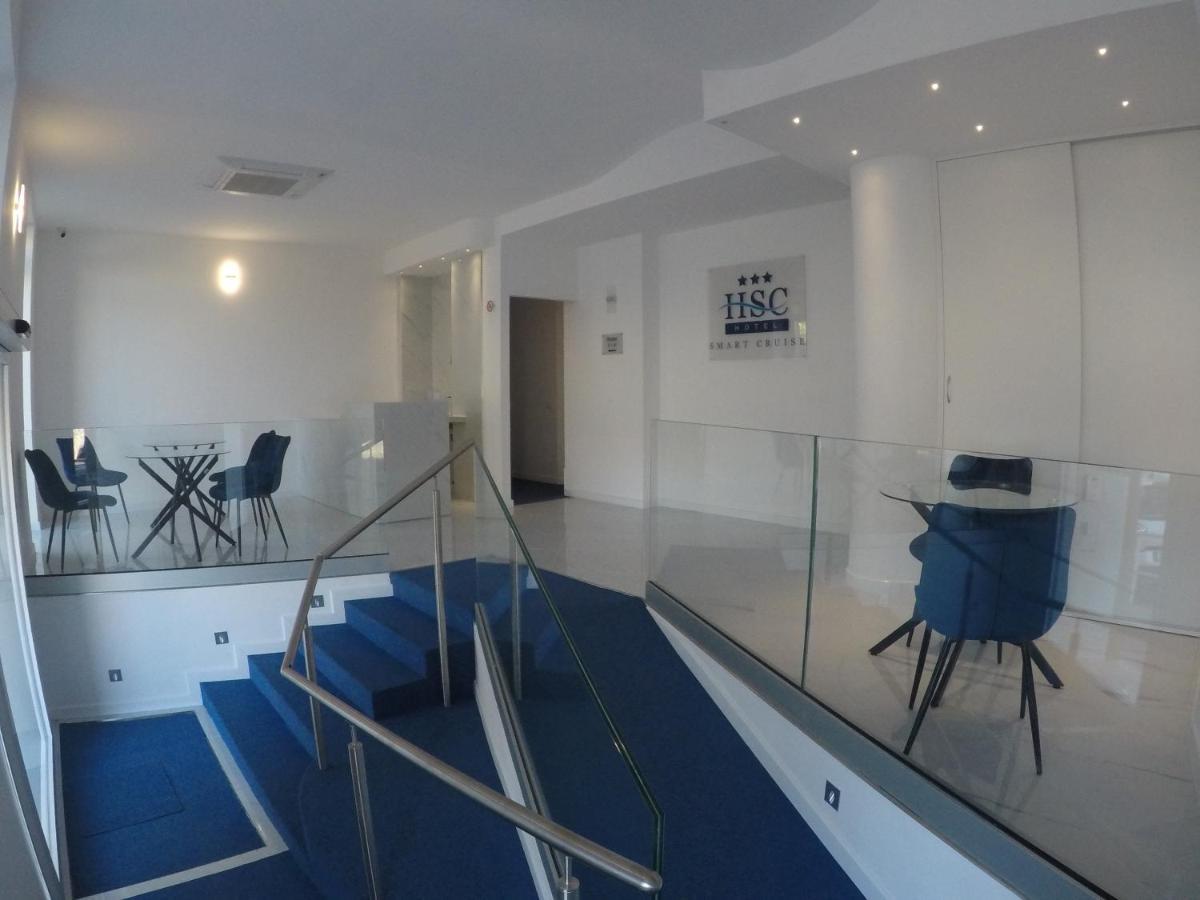 Hotel Smart Cruise Civitavecchia Exteriör bild