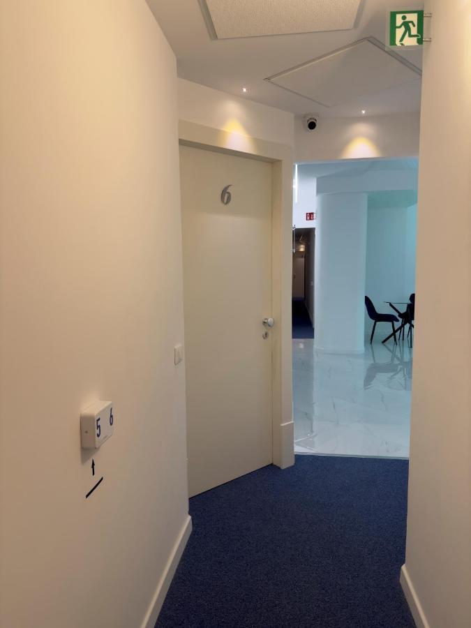 Hotel Smart Cruise Civitavecchia Exteriör bild